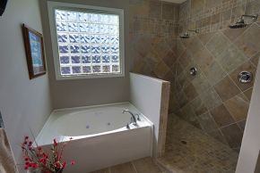 Custom Home Bathroom_3